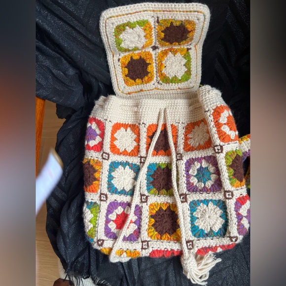Colorful Crochet backpack - Picture 9 of 14
